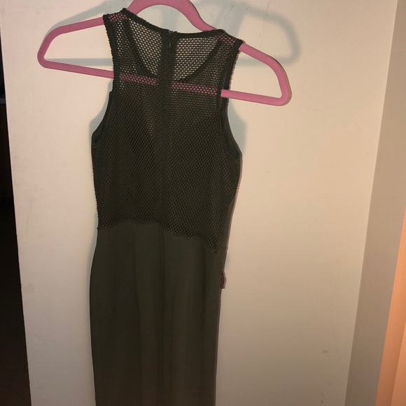 Green Rose mesh dress - Picture 2 of 4